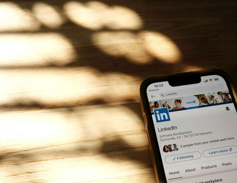 LINKEDIN: GENERACIÓN DE MARCA Y CLIENTES EN COMUNIDADES DIGITALES PROFESIONALES